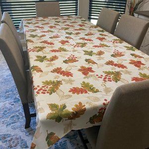 Swaying Leaves Allover Fabric Tablecloth for Thanksgiving, Polyester, 60 in x 84